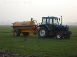 NEW HOLLAND 5640